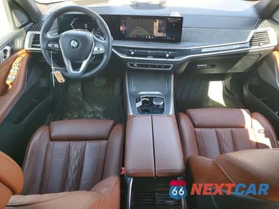 Zdjęcie 8 z 13 samochodu: 2024 BMW X5 XDRIVE40I VIN:5UX23EU00R9W03691 - miniatura
