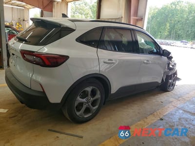 Trzecie zdjęcie samochodu z tyłu: 2025 FORD ESCAPE ST LINE VIN:1FMCU0MN4SUB31981 - miniatura