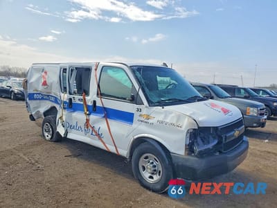 Czwarte zdjęcie samochodu z boku: 2022 CHEVROLET EXPRESS 2500 DELIVERY VAN VIN:1GCWGAF71N1204503 - miniatura