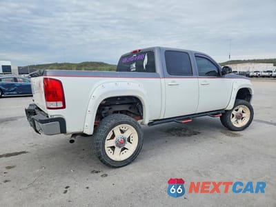 Trzecie zdjęcie samochodu z tyłu: 2008 GMC SIERRA K1500 VIN:3GTEK13J68G312745 - miniatura