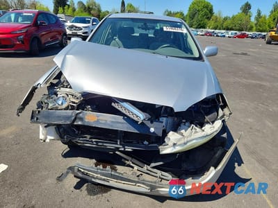 Piąte zdjęcie samochodu w środku: 2005 TOYOTA COROLLA LE VIN:1NXBR30E55Z448015 - miniatura
