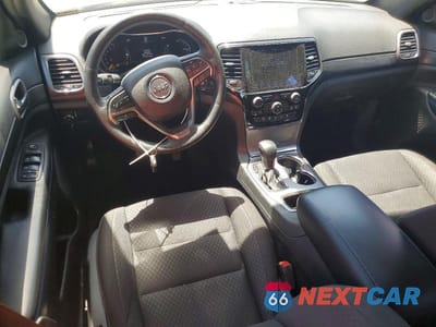 Zdjęcie 8 z 12 samochodu: 2019 JEEP GRAND CHEROKEE LAREDO VIN:1C4RJEAGXKC597155 - miniatura