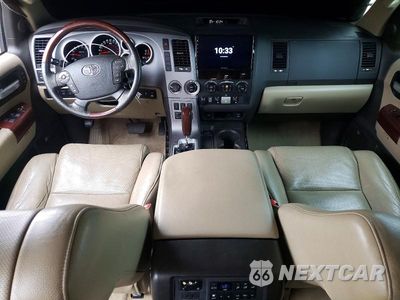 Zdjęcie 8 z 13 samochodu: 2011 TOYOTA SEQUOIA PLATINUM VIN:5TDDW5G11BS049865 - miniatura