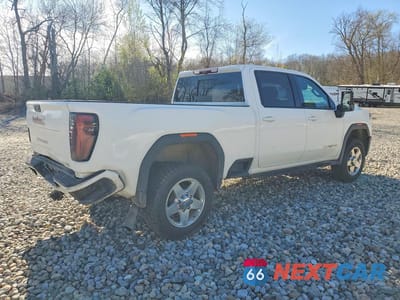 Trzecie zdjęcie samochodu z tyłu: 2025 GMC SIERRA K3500 AT4 VIN:1GT4UVE79SF300273 - miniatura