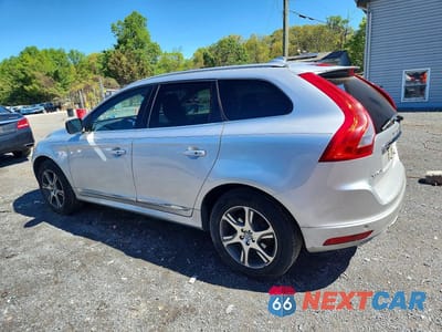 Drugie zdjęcie samochodu z przodu: 2015 VOLVO XC60 T6 PREMIER VIN:YV4902RB9F2586229 - miniatura