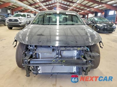 Piąte zdjęcie samochodu w środku: 2025 VOLKSWAGEN JETTA SPORT VIN:3VWBX7BU6SM084125 - miniatura