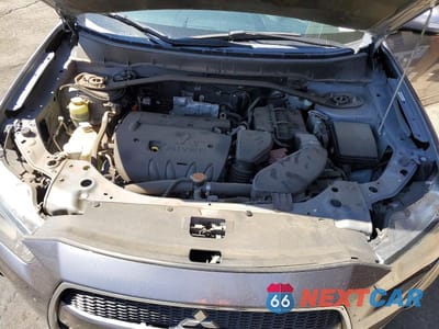 Zdjęcie 11 z 12 samochodu: 2010 MITSUBISHI OUTLANDER SE VIN:JA4AS3AW0AZ016919 - miniatura