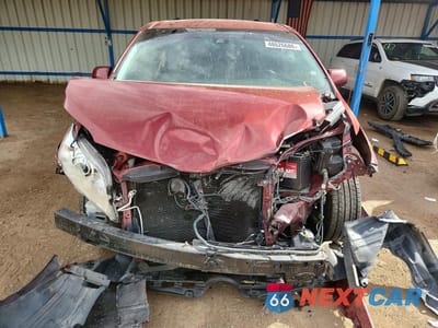 Piąte zdjęcie samochodu w środku: 2018 TOYOTA SIENNA LE 8-PASSENGER VIN:5TDKZ3DC3JS939839 - miniatura