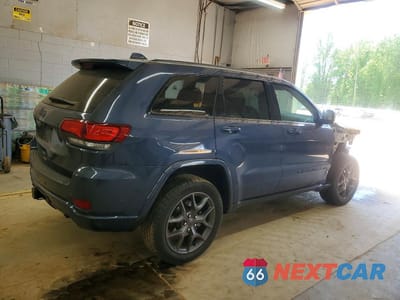 Trzecie zdjęcie samochodu z tyłu: 2021 JEEP GRAND CHEROKEE LIMITED VIN:1C4RJFBG3MC528394 - miniatura