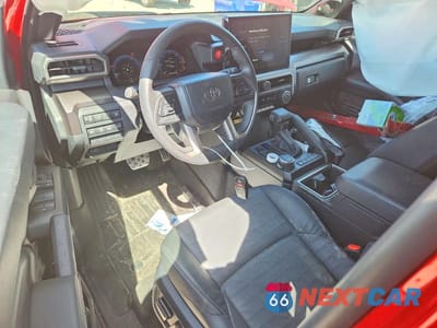 Zdjęcie 8 z 13 samochodu: 2025 TOYOTA 4RUNNER TRD SPORT PREMIUM VIN:JTEVA5BR4S5062482 - miniatura