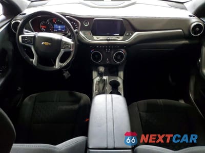 Zdjęcie 8 z 13 samochodu: 2020 CHEVROLET BLAZER 2LT VIN:3GNKBHRS9LS645272 - miniatura
