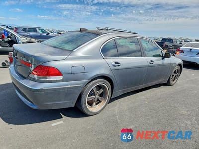 Trzecie zdjęcie samochodu z tyłu: 2005 BMW 745 LI VIN:WBAGN63565DS57378 - miniatura