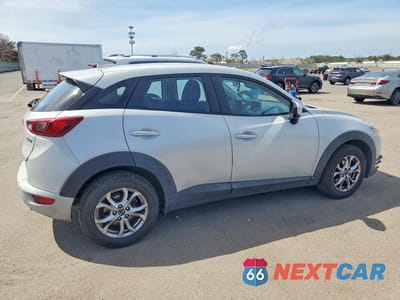 Trzecie zdjęcie samochodu z tyłu: 2018 MAZDA CX-3 SPORT VIN:JM1DKDB77J0327526 - miniatura