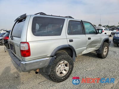 Trzecie zdjęcie samochodu z tyłu: 1999 TOYOTA 4RUNNER BASE VIN:JT3HM84R6X0036983 - miniatura