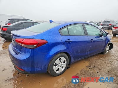 Trzecie zdjęcie samochodu z tyłu: 2018 KIA FORTE LX VIN:3KPFK4A71JE236060 - miniatura