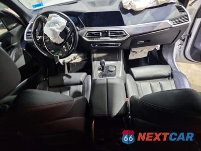 Zdjęcie 8 z 13 samochodu: 2019 BMW X5 XDRIVE40I VIN:5UXCR6C57KLK84174 - miniatura