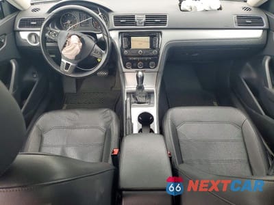 Zdjęcie 8 z 13 samochodu: 2013 VOLKSWAGEN PASSAT SE VIN:1VWBP7A30DC140668 - miniatura