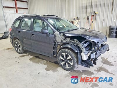 Czwarte zdjęcie samochodu z boku: 2018 SUBARU FORESTER 2.5I VIN:JF2SJABC1JH609928 - miniatura
