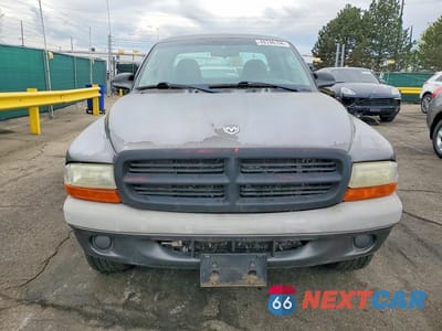 Piąte zdjęcie samochodu w środku: 2003 DODGE DAKOTA SPORT VIN:1D7HG32N43S119340 - miniatura