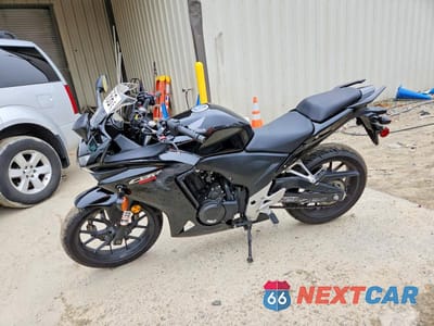 Trzecie zdjęcie samochodu z tyłu: 2015 HONDA CBR500 R VIN:MLHPC4462F5201189 - miniatura
