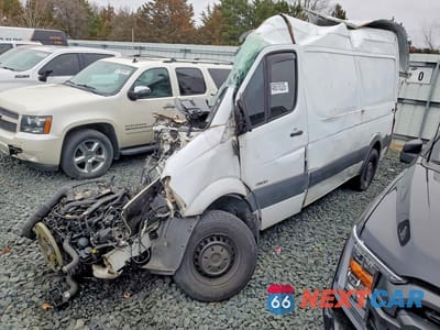 2016 MERCEDES BENZ SPRINTER 2500 UTILITY / SERVICE VAN WD3PE7DD9GP280454 - główne zdjęcie licytacji z USA - miniatura