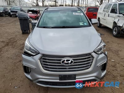 Piąte zdjęcie samochodu w środku: 2017 HYUNDAI SANTA FE SE ULTIMATE VIN:KM8SRDHF1HU201047 - miniatura