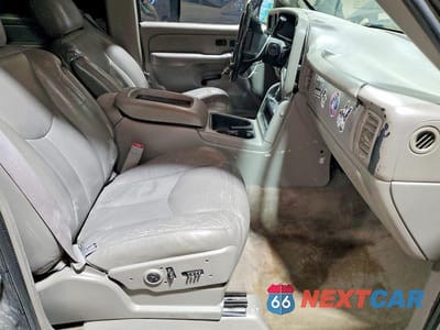Zdjęcie 7 z 12 samochodu: 2005 GMC NEW SIERRA C1500 VIN:2GTEC13T251350444 - miniatura