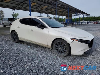 Czwarte zdjęcie samochodu z boku: 2020 MAZDA 3 PREMIUM VIN:JM1BPANM6L1157388 - miniatura