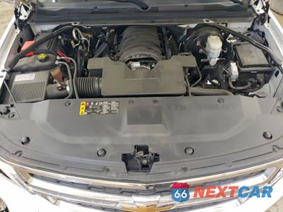 Zdjęcie 12 z 14 samochodu: 2018 CHEVROLET SUBURBAN K1500 LT VIN:1GNSKHKC1JR370015 - miniatura