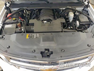Zdjęcie 12 z 14 samochodu: 2018 CHEVROLET SUBURBAN K1500 LT VIN:1GNSKHKC1JR370015 - miniatura