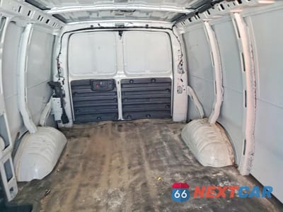 Zdjęcie 10 z 13 samochodu: 2017 CHEV EXPRESS G3500 VIN:1GCZGGFF7H1266970 - miniatura