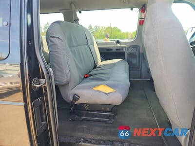 Zdjęcie 11 z 13 samochodu: 2010 FORD ECONOLINE E350 SUPER DUTY WAGON VIN:1FBSS3BL1ADA69290 - miniatura