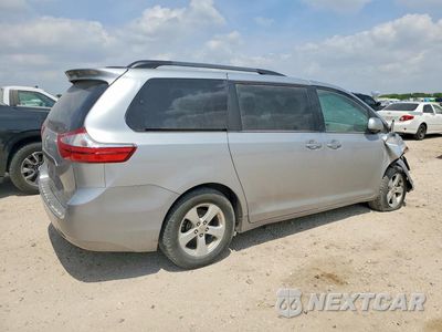 Trzecie zdjęcie samochodu z tyłu: 2017 TOYOTA SIENNA LE 8-PASSENGER VIN:5TDKZ3DC1HS862544 - miniatura