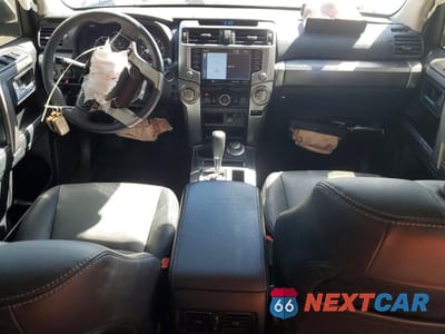 Zdjęcie 8 z 14 samochodu: 2021 TOYOTA 4RUNNER SR5 PREMIUM VIN:JTENU5JRXM5881430 - miniatura