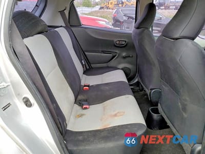 Zdjęcie 10 z 12 samochodu: 2014 TOYOTA YARIS 5-DOOR L VIN:JTDKTUD30ED591118 - miniatura