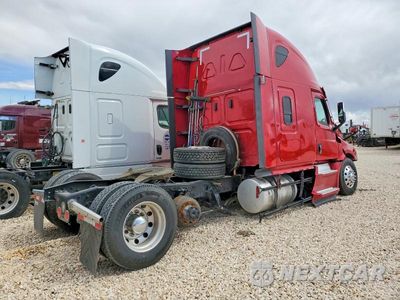 Czwarte zdjęcie samochodu z boku: 2021 FREIGHTLINER CASCADIA 126 SEMI TRUCK VIN:3AKJHHDR6MSMR0188 - miniatura