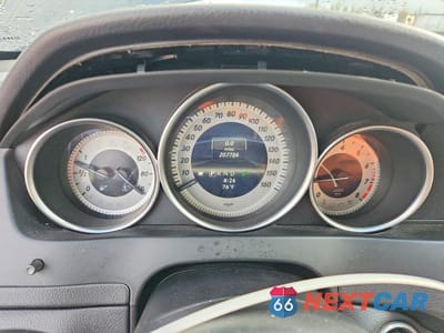 Zdjęcie 9 z 11 samochodu: 2013 MERCEDES-BENZ C 250 VIN:WDDGJ4HB9DG059818 - miniatura