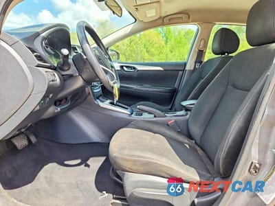 Zdjęcie 7 z 11 samochodu: 2019 NISSAN SENTRA S VIN:3N1AB7AP7KY207709 - miniatura