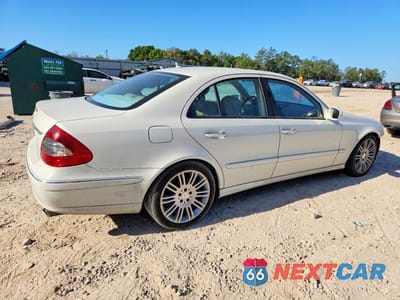 Trzecie zdjęcie samochodu z tyłu: 2008 MERCEDES-BENZ E 350 VIN:WDBUF56X68B271385 - miniatura