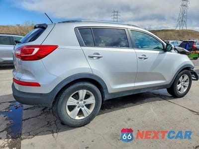 Trzecie zdjęcie samochodu z tyłu: 2013 KIA SPORTAGE LX VIN:KNDPB3A22D7517260 - miniatura