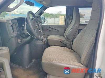 Zdjęcie 7 z 12 samochodu: 2017 CHEVROLET EXPRESS G3500 LT VIN:1GAZGPFG0H1137390 - miniatura