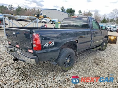 Trzecie zdjęcie samochodu z tyłu: 2005 CHEVROLET SILVERADO K1500 VIN:1GCEK14TX5E168264 - miniatura