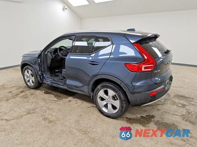 Drugie zdjęcie samochodu z przodu: 2022 VOLVO XC40 T5 MOMENTUM VIN:YV4162UK9N2747891 - miniatura