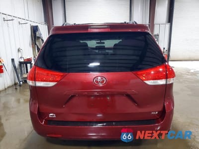 Zdjęcie 6 z 13 samochodu: 2011 TOYOTA SIENNA XLE 8-PASSENGER VIN:5TDYK3DC7BS139030 - miniatura