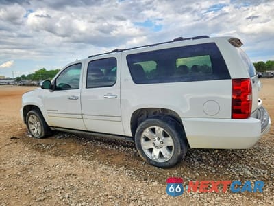 Drugie zdjęcie samochodu z przodu: 2013 CHEVROLET SUBURBAN K1500 LTZ VIN:1GNSKKE79DR166448 - miniatura