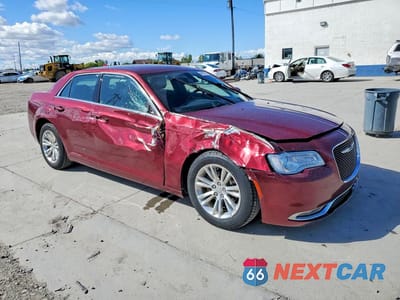 Czwarte zdjęcie samochodu z boku: 2020 CHRYSLER 300 TOURING VIN:2C3CCAAG1LH173679 - miniatura