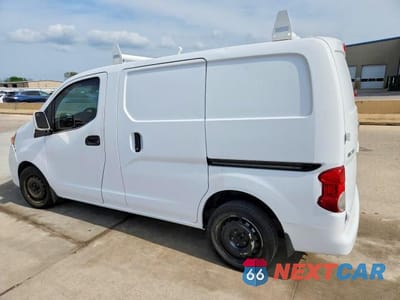 Drugie zdjęcie samochodu z przodu: 2017 NISSAN NV200 SV VIN:3N6CM0KN2HK716412 - miniatura