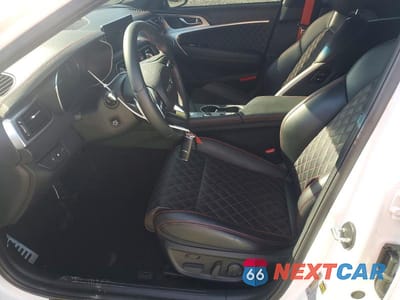 Zdjęcie 7 z 12 samochodu: 2022 GENESIS G70 3.3T STANDARD VIN:KMTG54TE8NU098789 - miniatura