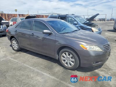 Czwarte zdjęcie samochodu z boku: 2007 TOYOTA CAMRY XLE VIN:JTNBE46K873026053 - miniatura