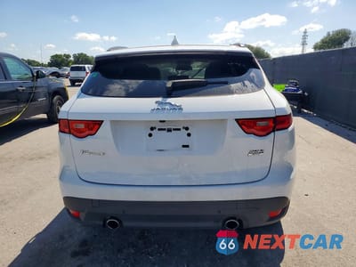 Zdjęcie 6 z 13 samochodu: 2017 JAGUAR F-PACE PREMIUM VIN:SADCJ2BV4HA067080 - miniatura